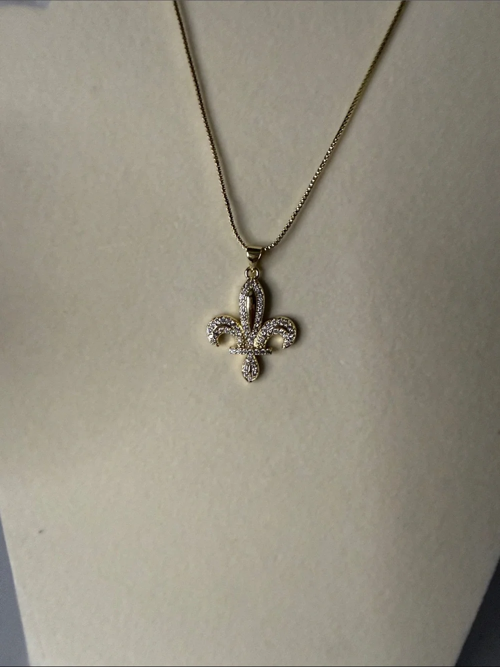18k Triple Gold Plated Fleur-de-Lis Pendant Necklace with Clear Stones